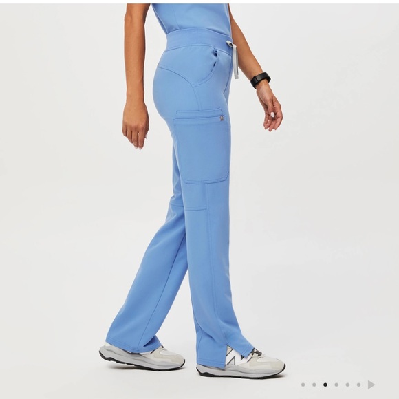 Figs Kate Cargo Women's Light Blue Straight Leg Scrub Pants - Picture 2 of 5
